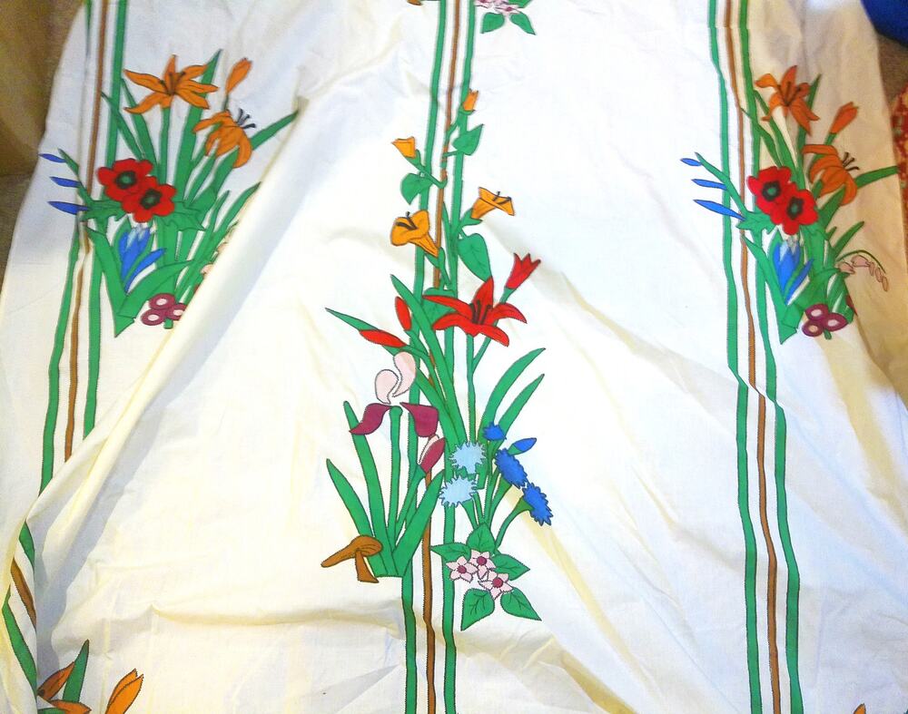 Vintage 1977 JP Stevens Utica Flower Bouquet Twin Fitted Sheet Retro Percale